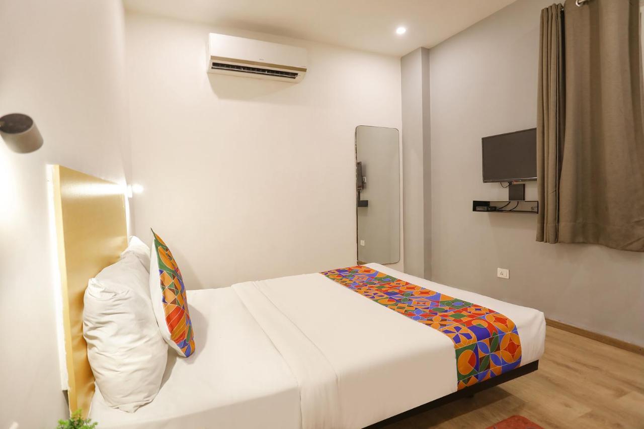 Fabhotel Golden World 가지아바드 외부 사진
