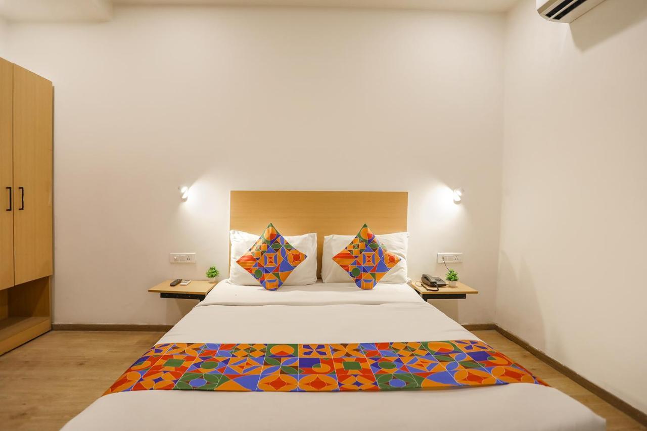 Fabhotel Golden World 가지아바드 외부 사진