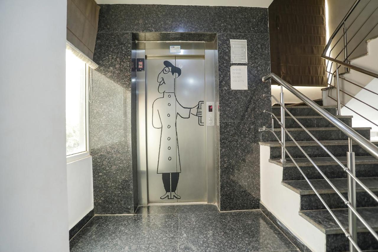 Fabhotel Golden World 가지아바드 외부 사진